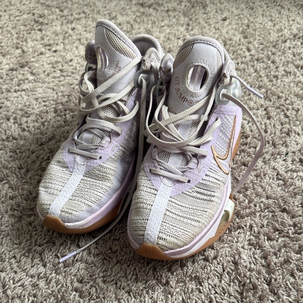 Nike Light Purple and Tan Basketball Shoes